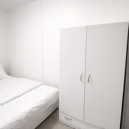 Cocon Parisien 16e Proche Parc Des Princes&tour Eiffel Apartment *